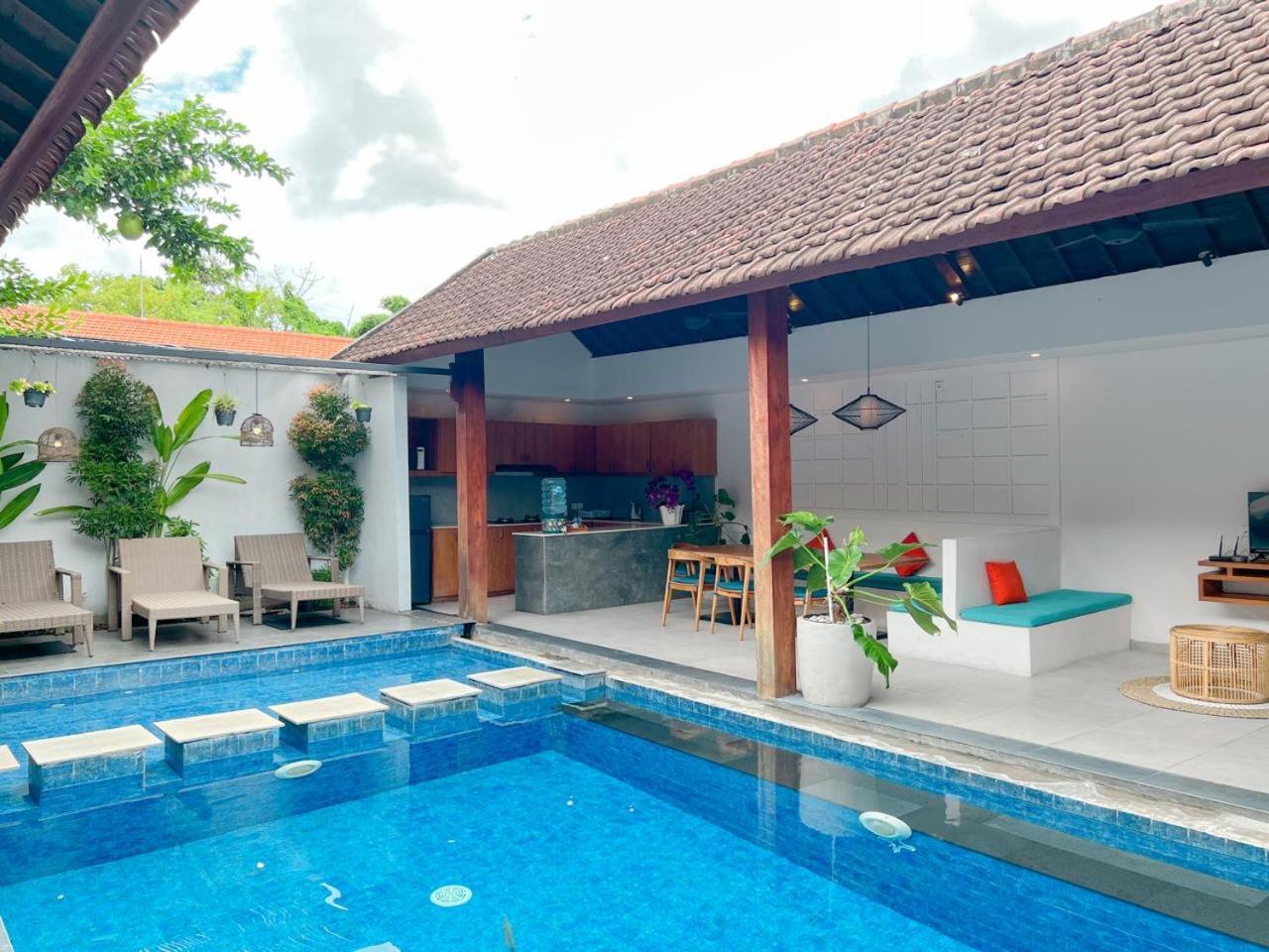 Apple Villa & Suite Seminyak Zewnętrze zdjęcie