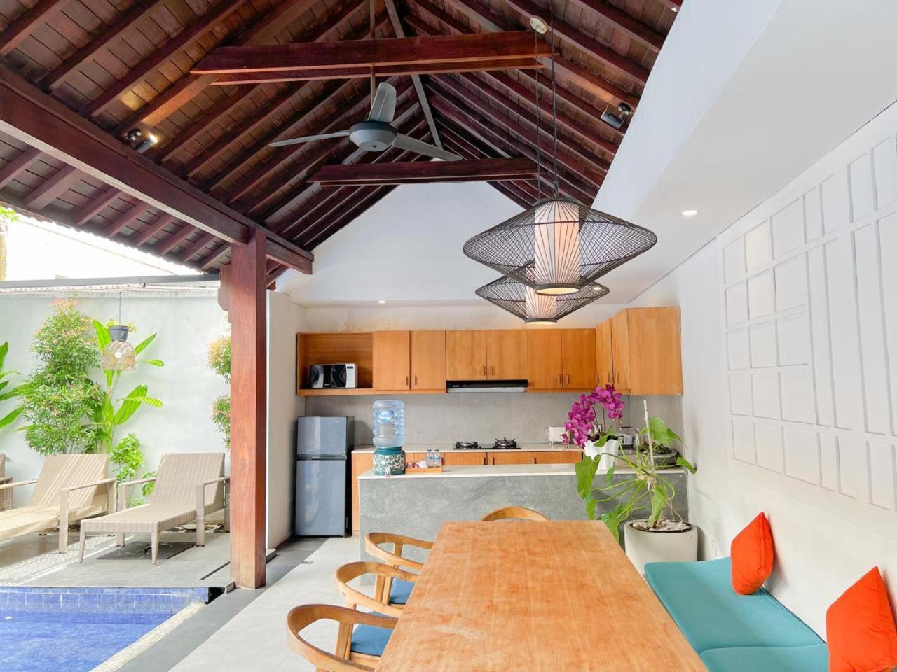 Apple Villa & Suite Seminyak Zewnętrze zdjęcie