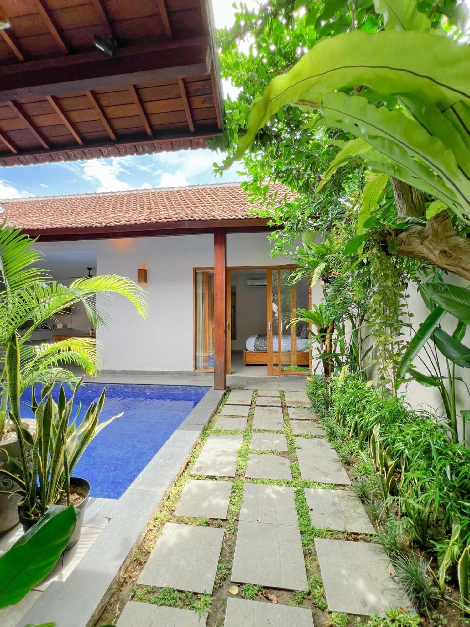 Apple Villa & Suite Seminyak Zewnętrze zdjęcie