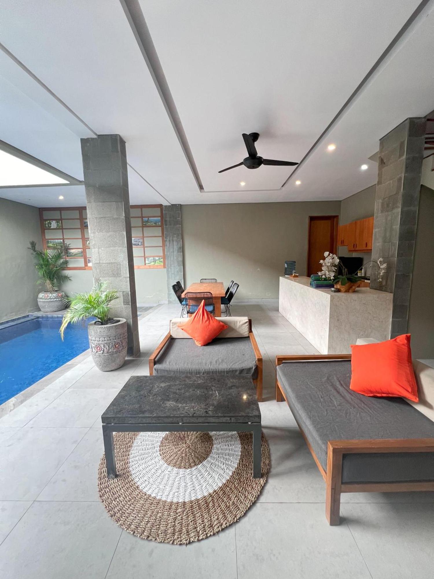 Apple Villa & Suite Seminyak Zewnętrze zdjęcie